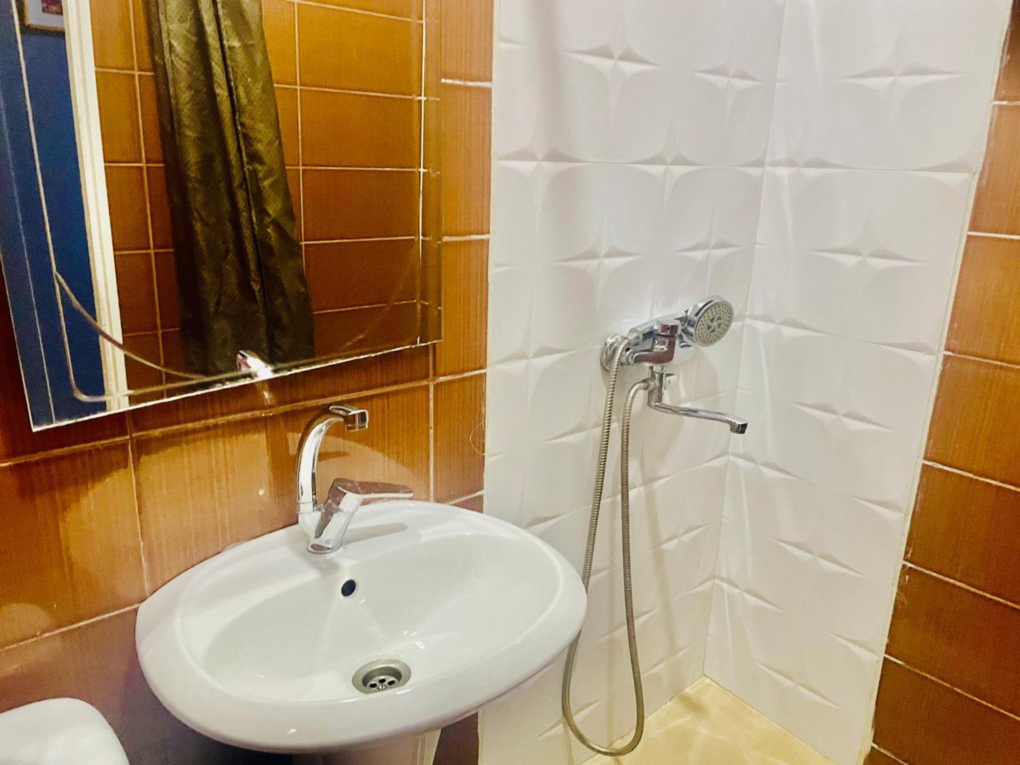 Hotel Klarastan Bon Voyage Tbilisi Luaran gambar