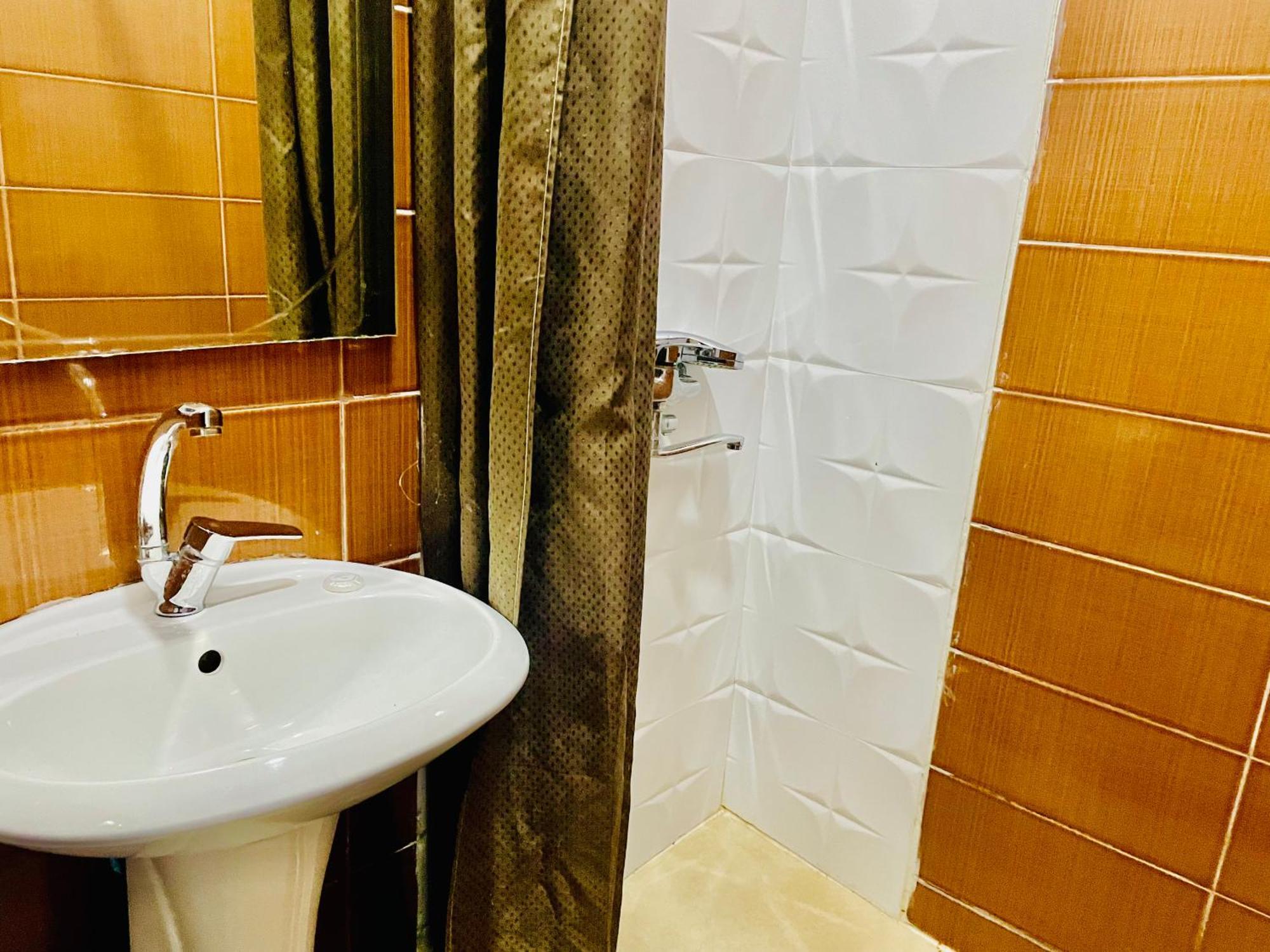 Hotel Klarastan Bon Voyage Tbilisi Luaran gambar