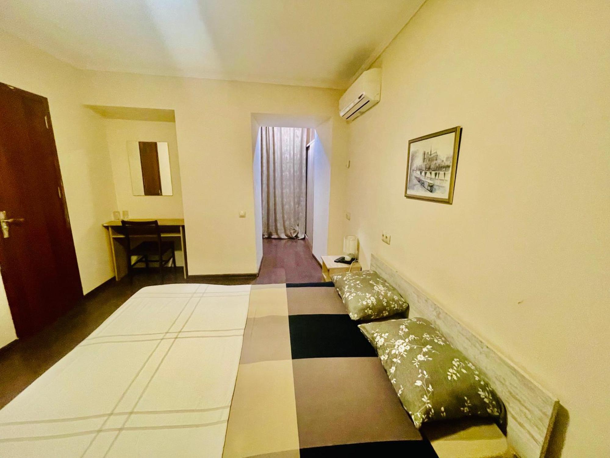 Hotel Klarastan Bon Voyage Tbilisi Luaran gambar