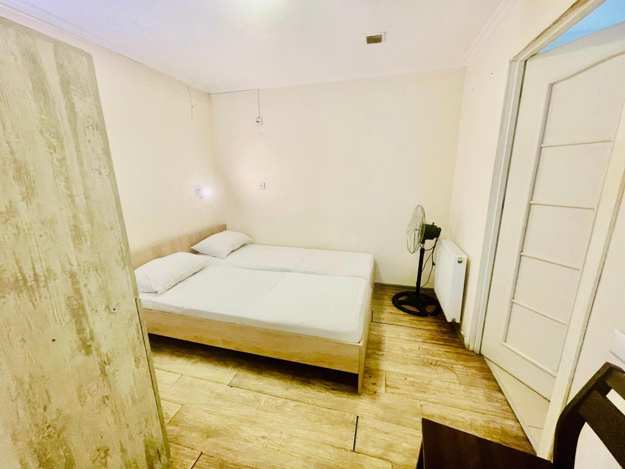 Hotel Klarastan Bon Voyage Tbilisi Luaran gambar