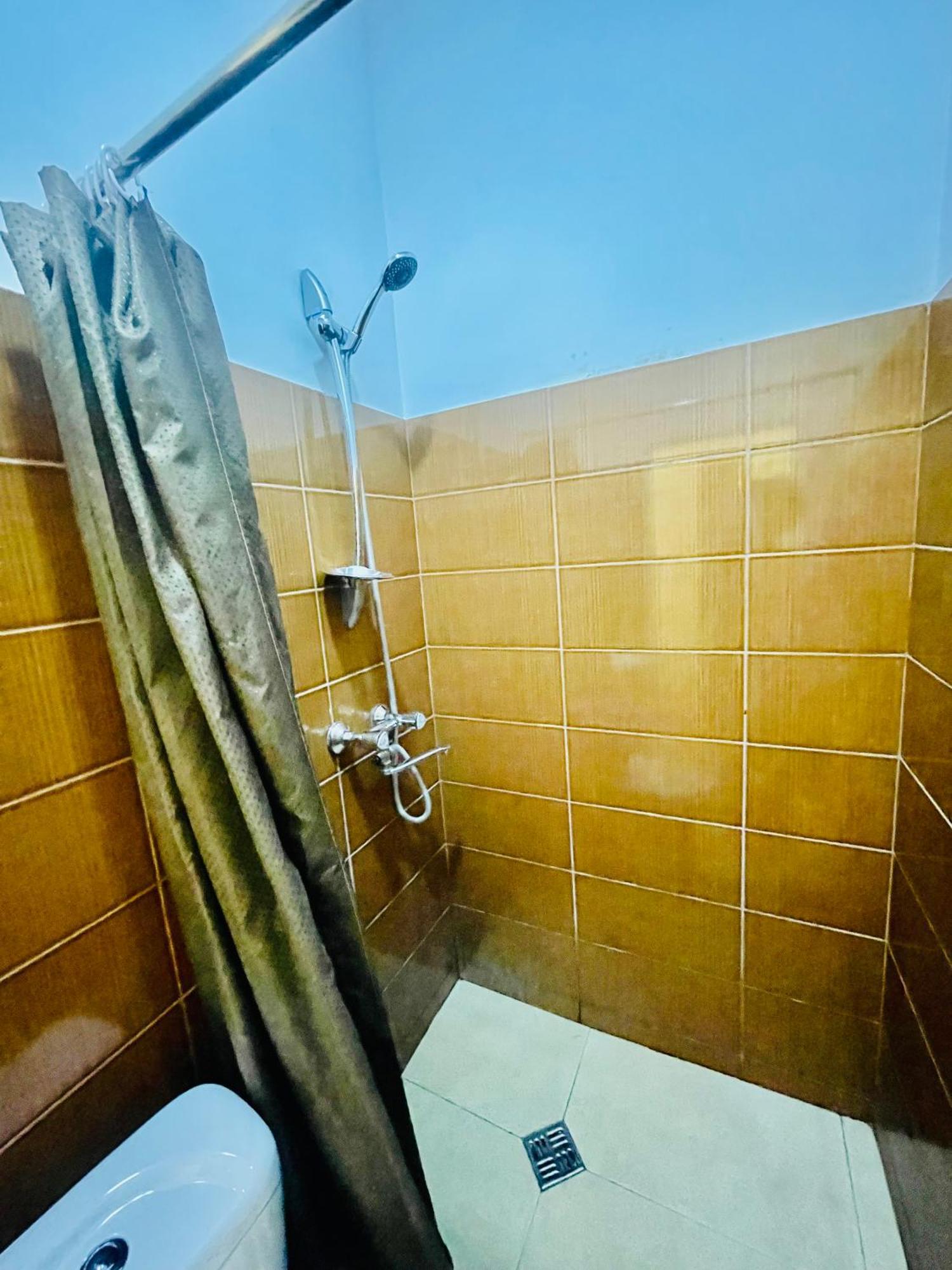 Hotel Klarastan Bon Voyage Tbilisi Luaran gambar