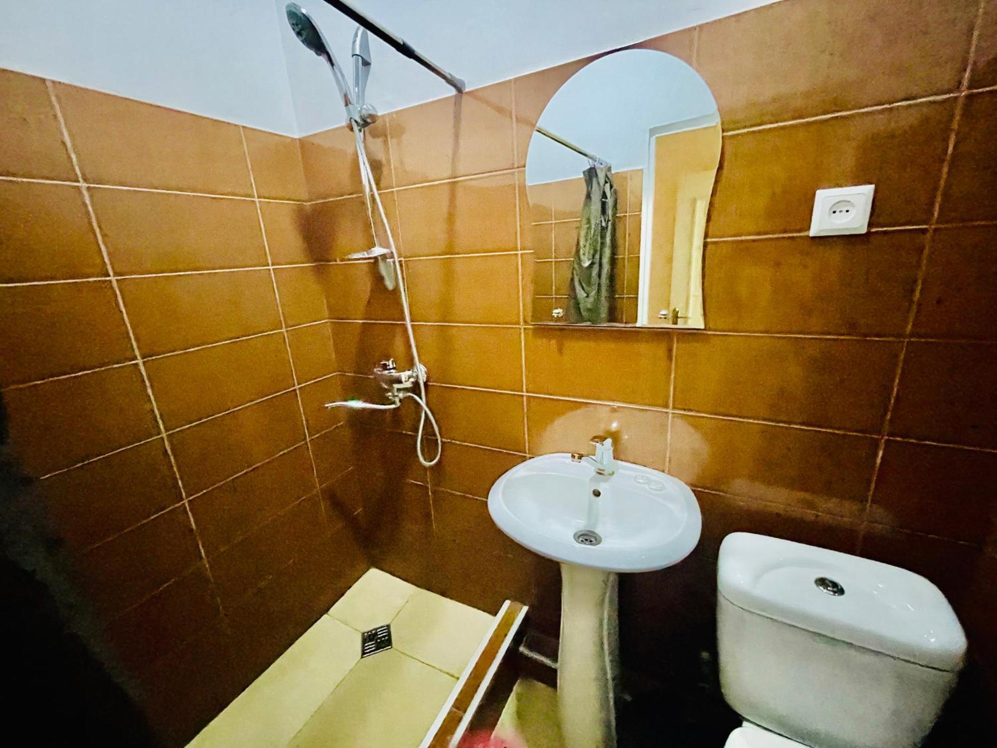 Hotel Klarastan Bon Voyage Tbilisi Luaran gambar